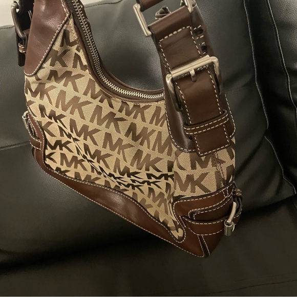 Michael Kors y2k monogram print brown and tan canvas shoulder bag - Picture 3 of 6